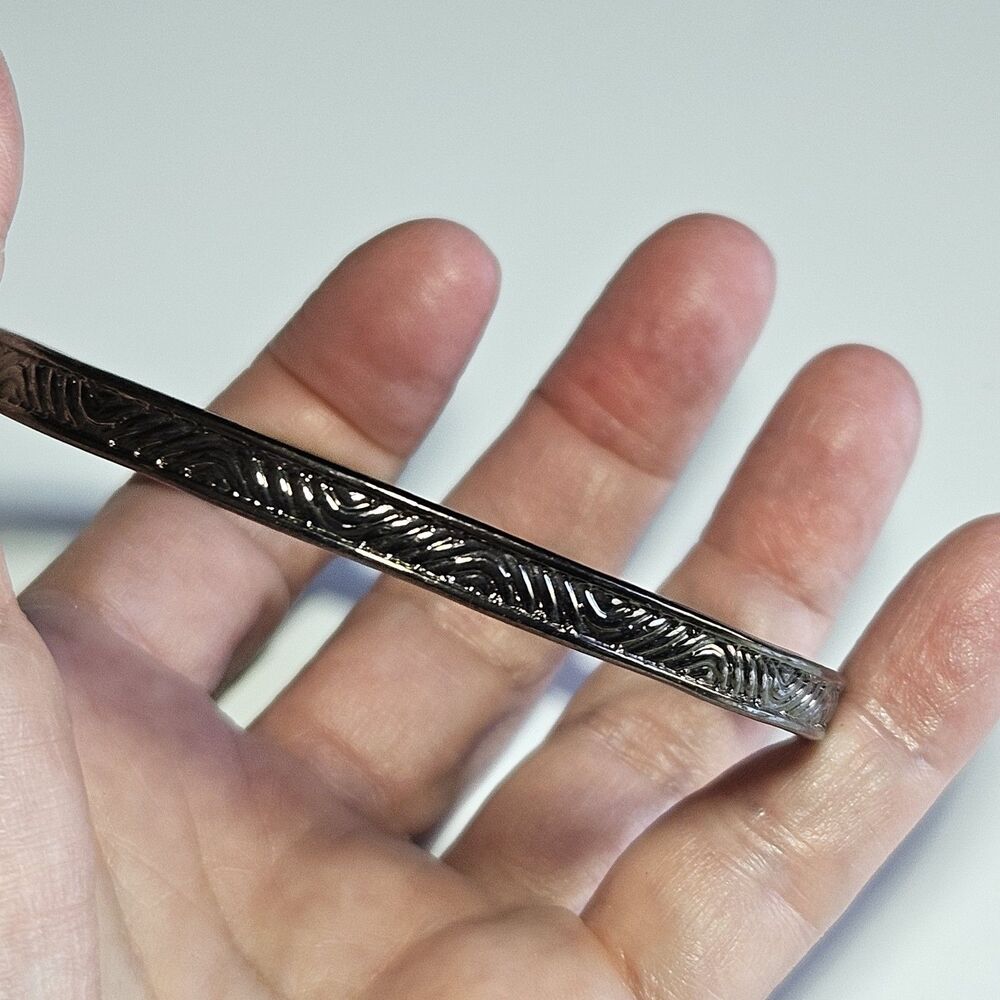 Dark Silver Tone Metallic Swirly Design Bangle Bracelet 8.5"